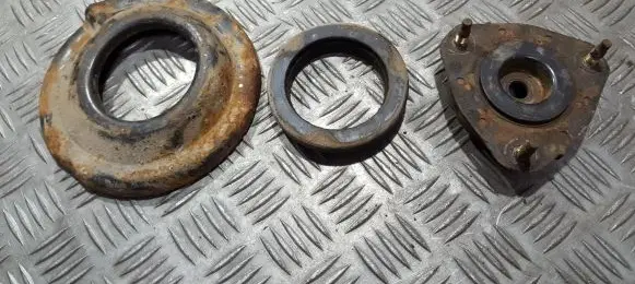 Ford Focus Coil spring mount 98ag3k155af