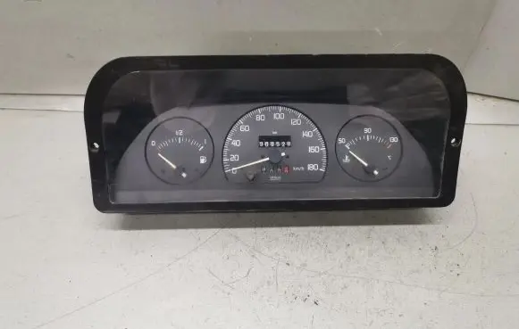 Speedometer (instrument cluster)