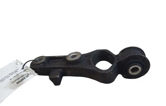 Engine mount bracket