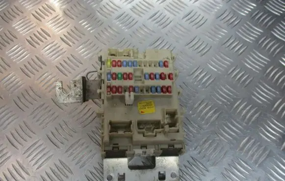 Nissan Almera Tino Fuse box set 24350BU210