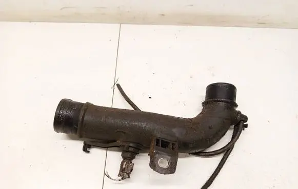 Toyota Corolla Verso AR10 Intercooler hose/pipe 173620r010