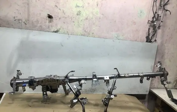 Lexus ES VII XZ10 Dashboard cross member/frame bar 