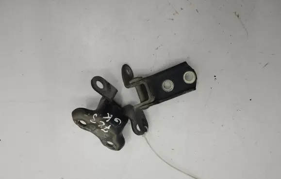Rear door hinge set