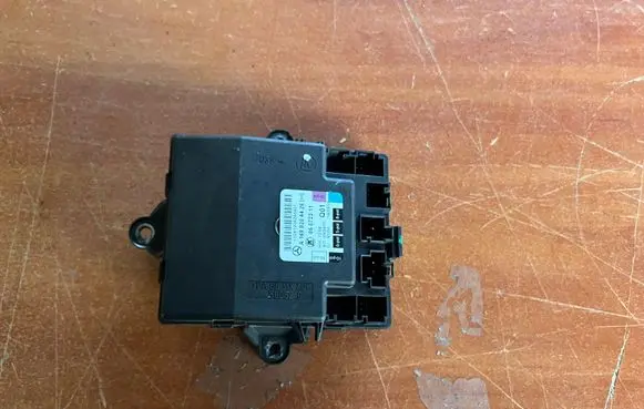Mercedes-Benz A W169 Door control unit/module A1698204426