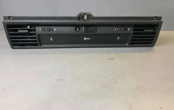 BMW 3 E36 Dash center air vent grill 64228183040 8183040