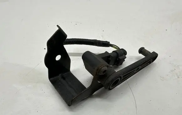 Land Rover Discovery 5 Air suspension front height level sensor JPLA3D026AA