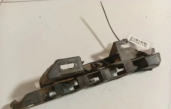 Citroen C4 I Front bumper mounting bracket 9648067780