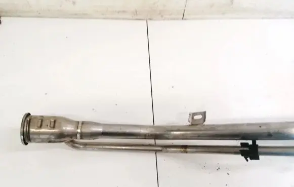 Fuel tank filler neck pipe