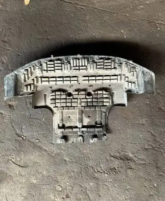 Audi A4 S4 B8 8K Engine splash shield/under tray 7L8825439