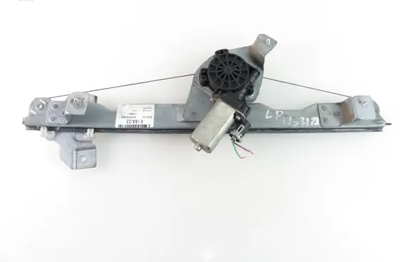 Dacia Sandero Front door window regulator with motor 82007338290