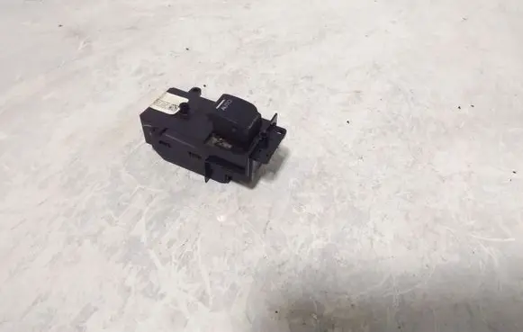 Honda CR-V Electric window control switch 35760SWAG010M2