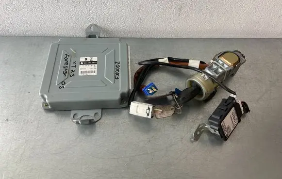 Subaru Forester SG Engine ECU kit and lock set 22611AJ590