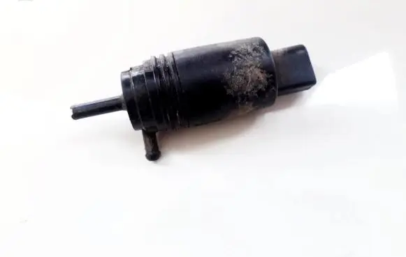 BMW 5 E39 Windscreen/windshield washer pump 67128377612