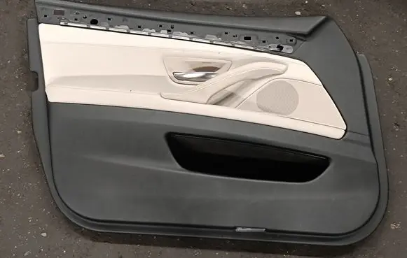 BMW 5 F10 F11 Front door card panel trim 1777773