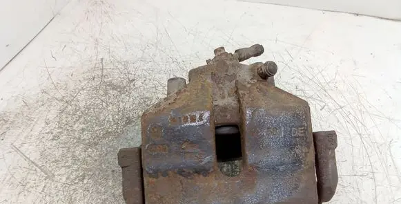 Skoda Octavia Mk2 (1Z) Front brake caliper 581