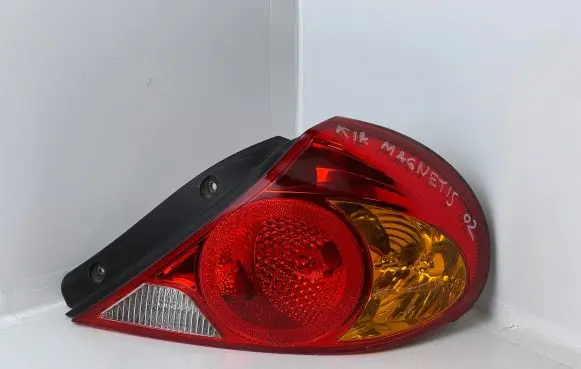 KIA Spectra Rear/tail lights