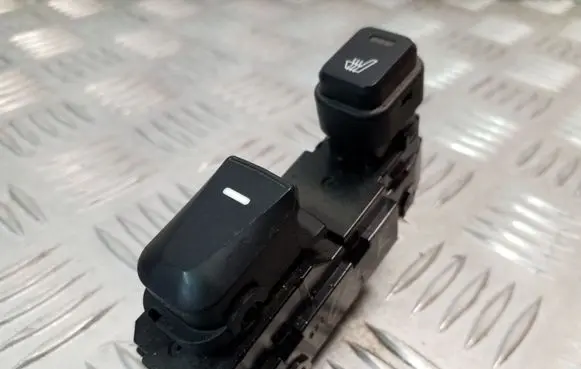 Hyundai ix35 Electric window control switch 3835211310