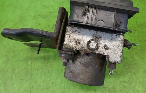 Peugeot 107 ABS Pump