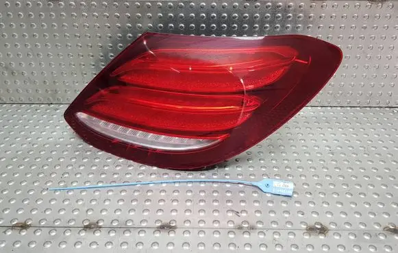 Mercedes-Benz E W213 Rear/tail lights S14493186 A2139067800