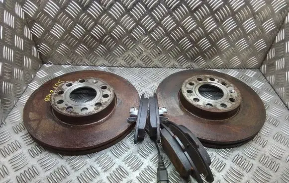 Skoda Octavia Mk2 (1Z) Brake discs and calipers set 