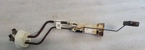 Volkswagen PASSAT B3 Fuel level sensor 333919051