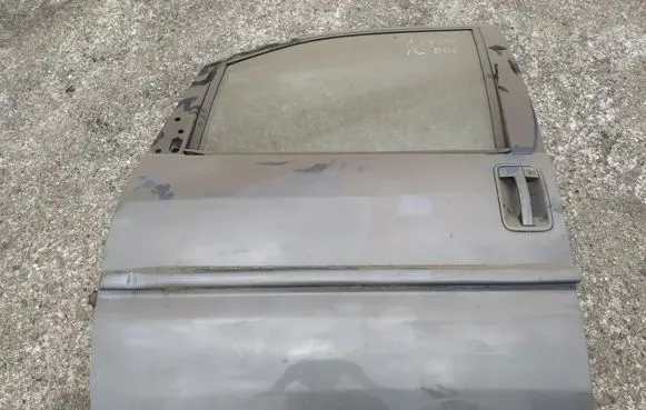 Peugeot 806 Front door pilkos