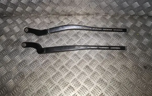 Audi A6 S6 C5 4B Front wiper blade arm 4B1955408D 4B1955407D