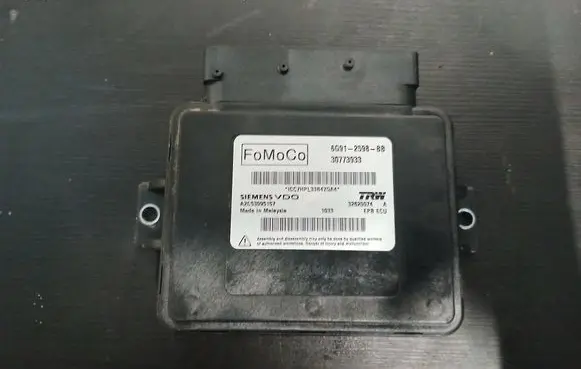 Volvo V70 Hand brake control module 6G912598BB