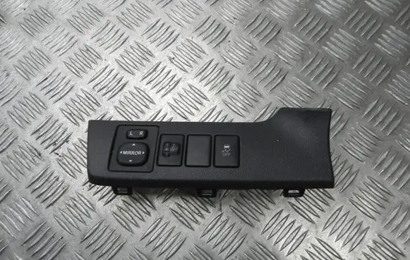 Toyota Verso-S Other switches/knobs/shifts 5543352080