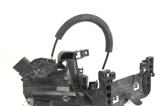Jaguar XF Front door lock 8X23203A29CF