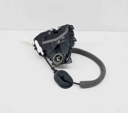 Renault Captur II Rear door lock 825038786R