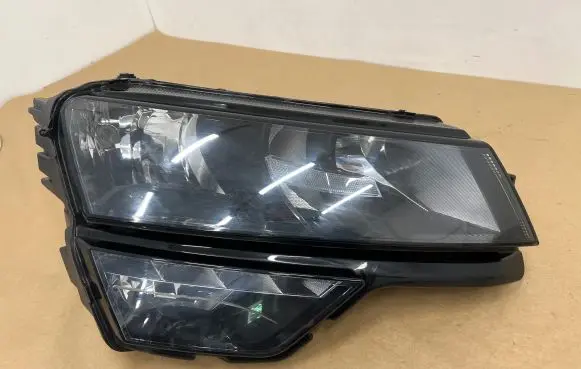 Skoda Karoq Headlight/headlamp 57B941016A 25PL8918 0020503806
