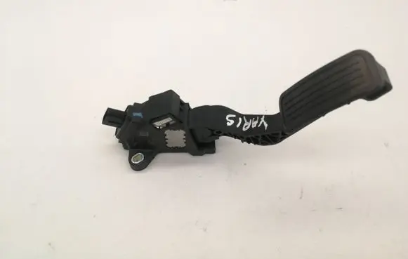 Toyota Yaris Accelerator throttle pedal 781100D010
