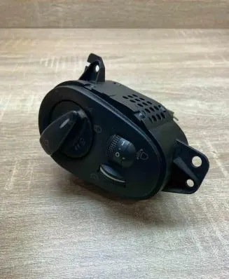 Ford Mondeo MK II Light switch 4985102 WithPlug