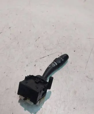 KIA Ceed Wiper control stalk 235001H100