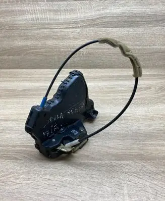 Toyota Corolla Verso AR10 Front door lock TOYOTADOORLOCK