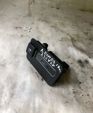 Alfa Romeo Giulia USB socket connector 156109914