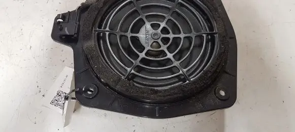 Audi A3 S3 8P Front door speaker 8H0035411A 386241