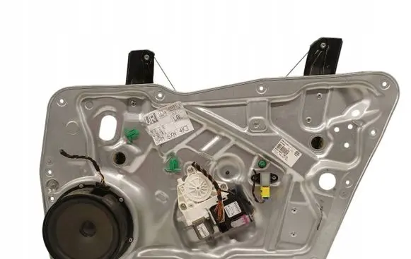 Volkswagen Tiguan Front window lifting mechanism without motor 5N1837730D