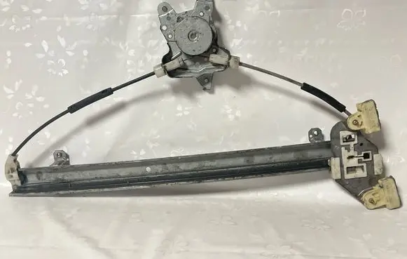Nissan X-Trail T30 Front door electric window regulator 80320AD022 35TM0M