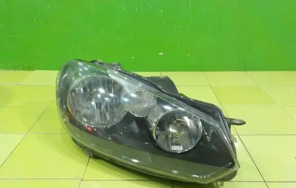 Volkswagen Golf VI Headlight/headlamp PRZOD XP271