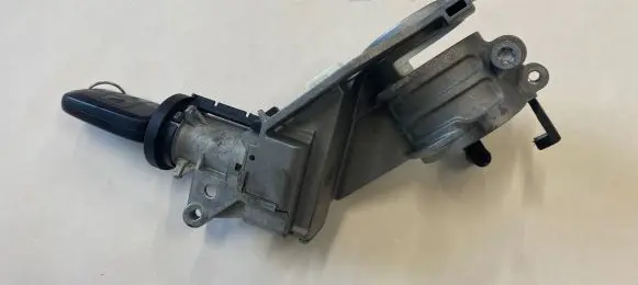 Opel Astra H Ignition lock 05310D219A 2B1726