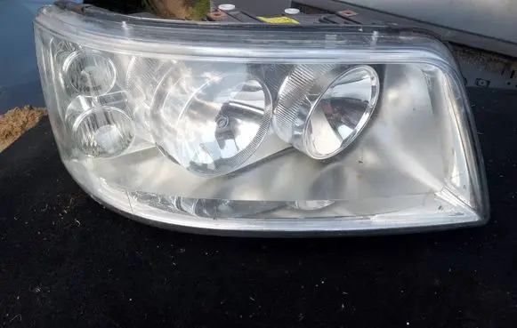 Volkswagen Transporter - Caravelle T5 Headlight/headlamp 7H1941016L