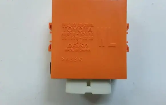 Toyota Verso-S Door central lock control unit/module 8597052030