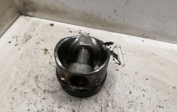 Hyundai Trajet Piston 