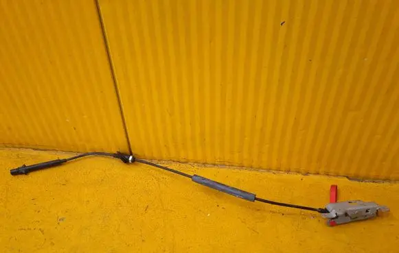 Maserati Levante Gear shift cable linkage 670035011