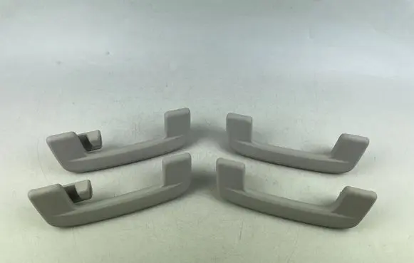 Volkswagen Golf VIII A set of handles for the ceiling 5H0857607C 5H0857643C