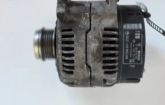 Volkswagen PASSAT B5.5 Generator/alternator 0123515003 028903028