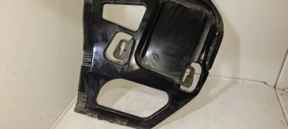 BMW 2 F22 F23 Rear bumper mounting bracket 7285533 385009881 E0506070