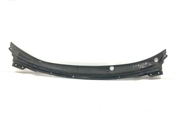 Mitsubishi Lancer X Wiper trim 3H417405A058